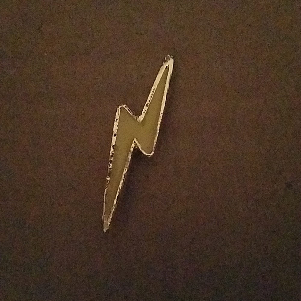 lightning pin